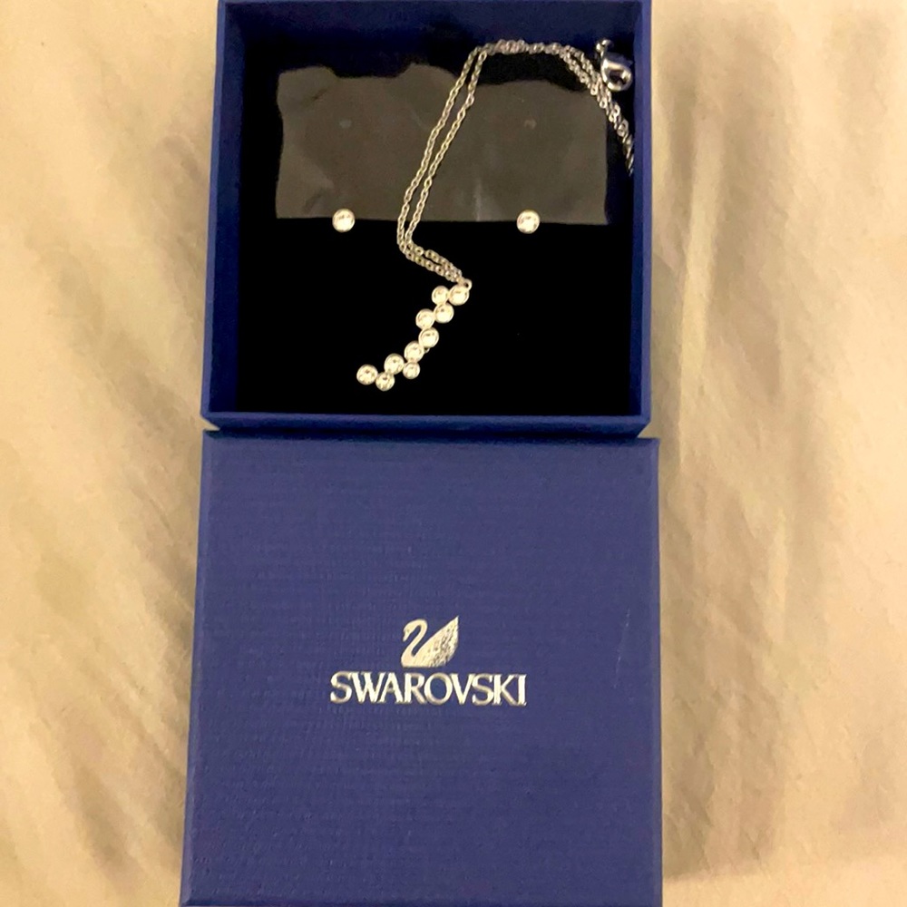 Swarovski brand new necklace and bracelet set